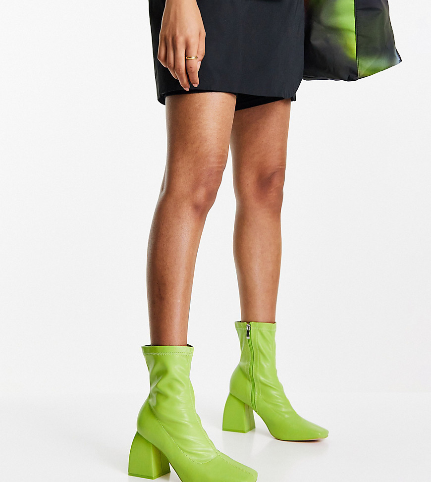 фото Ботильоны цвета лайма с квадратным носком для широкой стопы public desire wide fit supreme-зеленый цвет