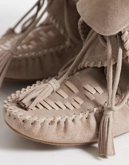 Botines beis con cordones y flecos de ante Savann-a de Bronx, 2 de 4