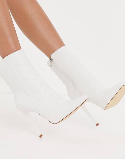 Variante Nos vemos mañana administración Botines blancos con tacón Melina de Simmi London | ASOS