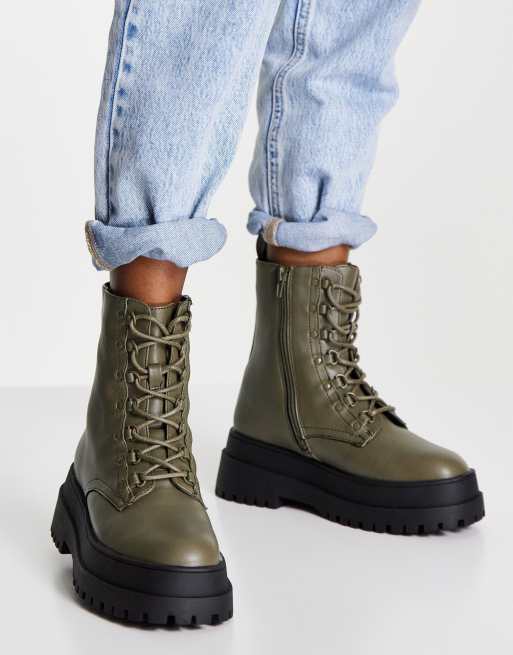 Botines caquis con cordones y suela supergruesa de London Rebel
