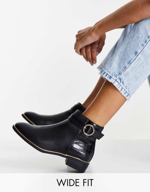 Botines Chelsea con hebilla Haylee de Miss KG Fit | ASOS