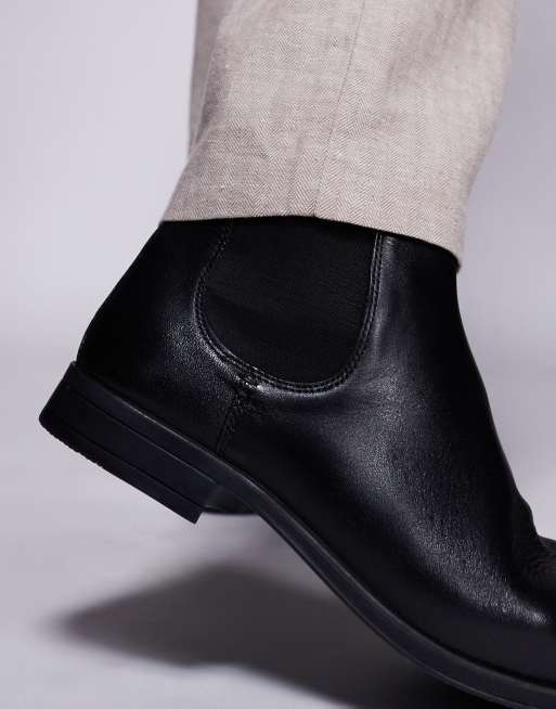 Botines Chelsea negros de cuero Oscar de WALK LONDON, 2 de 4