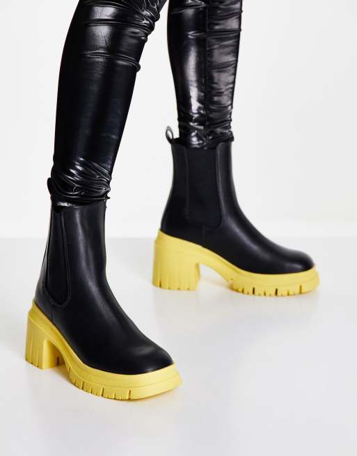 Botines Chelsea negros y amarillos con tacón medio Rio de ASOS DESIGN, 4 de 4
