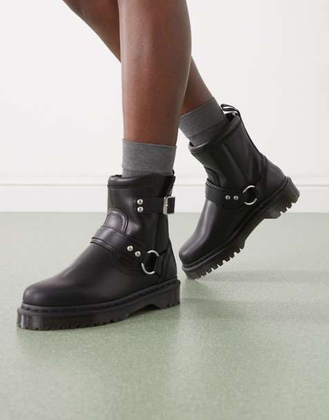 Botines negros con detalle de arnés de Dr Martens - view 1