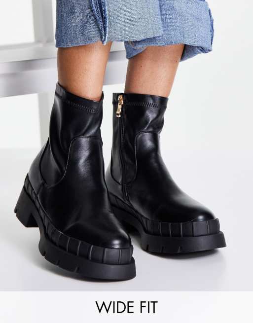 Botines negros con suela gruesa Wella de RAID Wide Fit