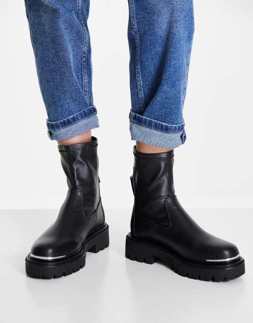 Botines negros con suela gruesa y cremallera trasera Alima de ALDO, 4 de 4