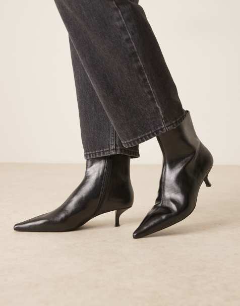 Botines negros de tacón bajo con puntera fina de Mango - view 1
