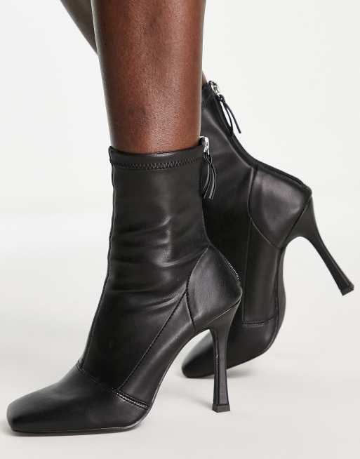 Botines negros de tacón con puntera cuadrada de cuero sintético de Missguided