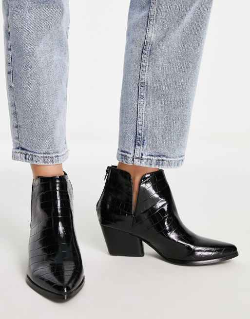 Botines negros efecto cocodrilo estilo western de Urban Revivo | ASOS