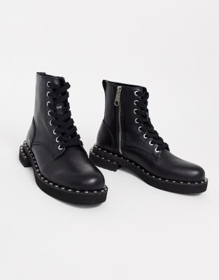 Botines negros gruesos con cordones y tachuelas Nannie de Calvin Klein ASOS