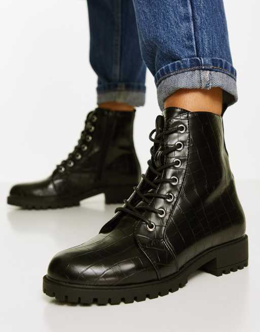 Botines negros planos con cordones y acabado efecto cocodrilo de Accessorize ASOS