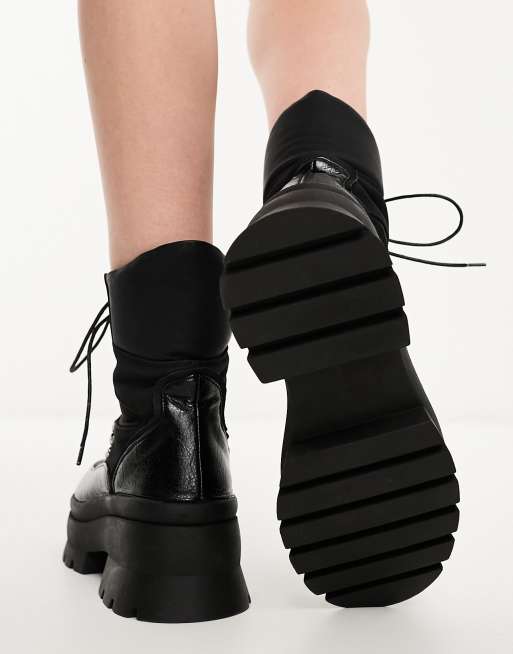 Botines negros utilitarios con cordones Hector de SIMMI London, 2 de 4