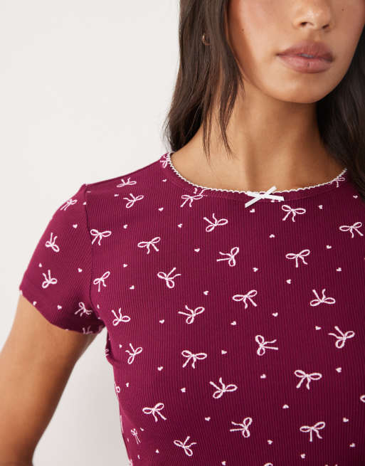 Boux Avenue bow print ribbed short and t-shirt set in burgundy, 3 of 4