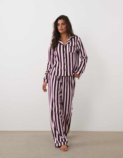 Boux Avenue - conjunto de pijama de rayas de terciopelo con cuello abierto en blackberry - view 1