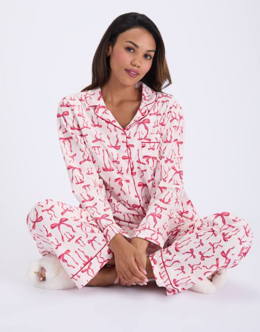 Boux Avenue Flutter bows fleece pyjamas in a bag nightwear set in ivory mix, 4 of 4