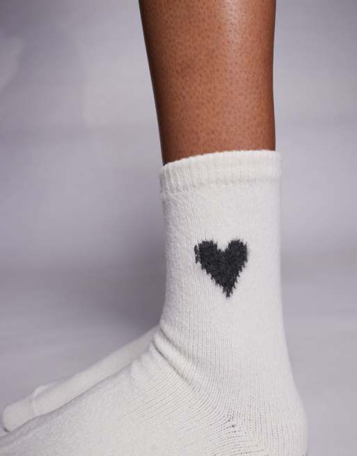 Boux Avenue heart cosy socks in ivory, 3 of 3
