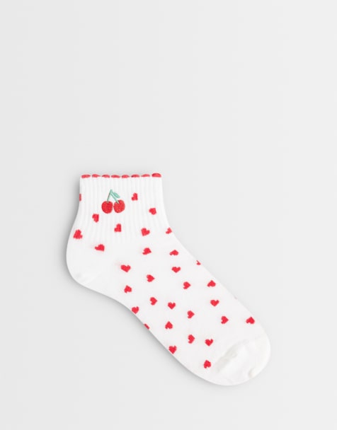 Boux Avenue – Knöchelsocken in Elfenbeinweiß mit Kirschmuster - view 1