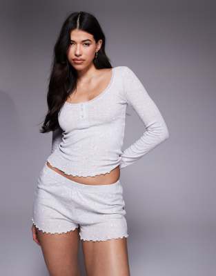 Boux Avenue - Pyjama in meliertem Grau mit Herzchen-Lochmuster, bestehend aus langärmligem Oberteil und Shorts