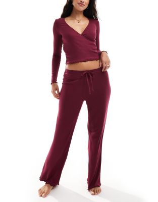 ribbed wrap long sleeve pajama top and pants set in burgundy red