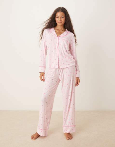 Boux Avenue – Rosa, rosettmönstrad pyjamas med långa ärmar, ränder och platt krage - view 1