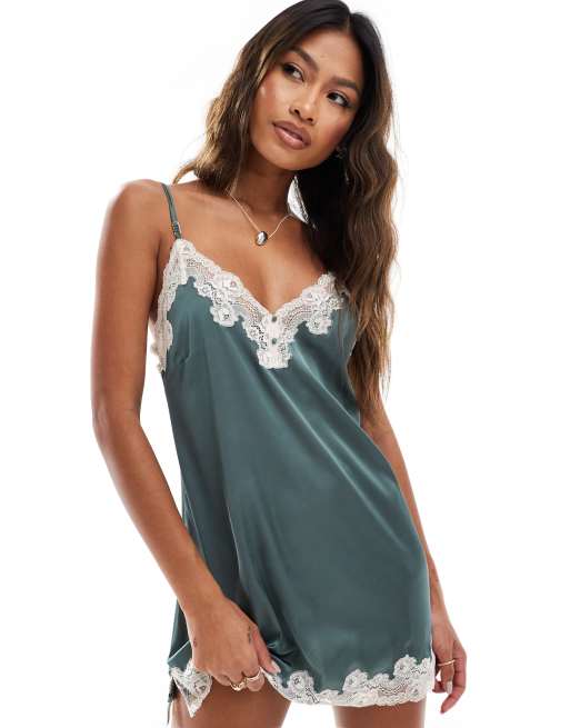 Boux Avenue – Satynowa koszulka nocna na ramiączka, wykończona koronką, w kolorze khaki