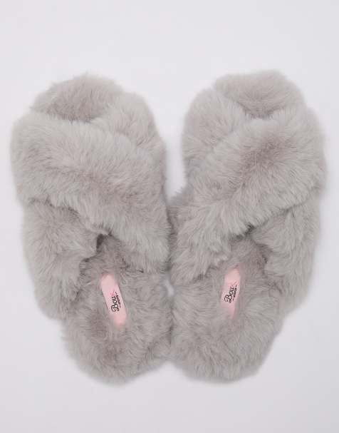 Boux Avenue Slider-Hausschuhe mit Kreuzband, offene Zehenpartie, weiches Plüsch-Loungewear in Grau - view 1