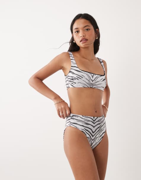 Braguitas de bikini blancas y negras mate de talle alto con estampado de tigre Khloe de Good American (parte de un conjunto) - view 1