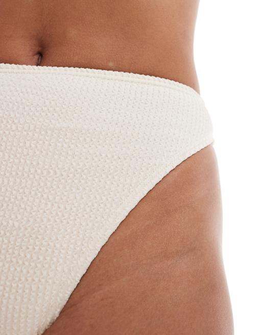 Braguitas de bikini color leche de coco básicas de talle y pernera altos de tejido rugoso de South Beach, 4 de 4