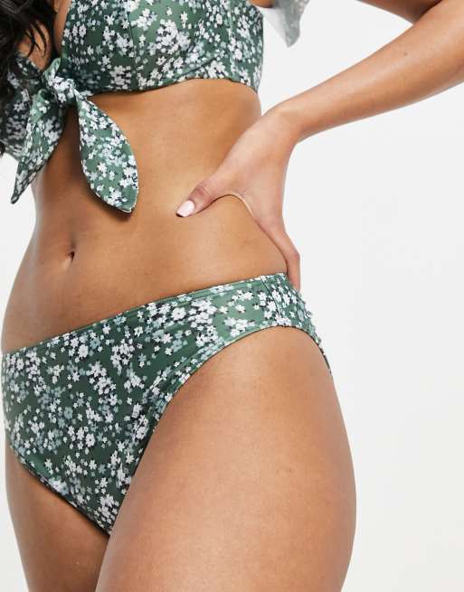Braguitas de bikini de copas grandes verde de pernera alta con estampado floral exclusiva de Peek & Beau, 3 de 4