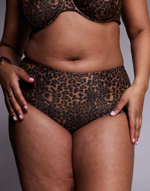 Braguitas de bikini de corte culotte de talle alto con estampado de leopardo Kitty de ASOS DESIGN Curve, 4 de 4