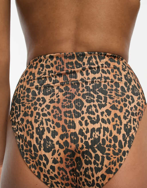 Braguitas de bikini de pernera y tiro altos con estampado de leopardo de canalé Mix & Match de ASOS DESIGN Tall, 3 de 4