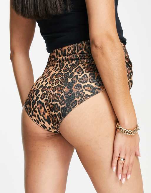 Braguitas de bikini fruncidas de talle alto con estampado de leopardo Mix & Match de ASOS DESIGN Maternity, 2 de 4