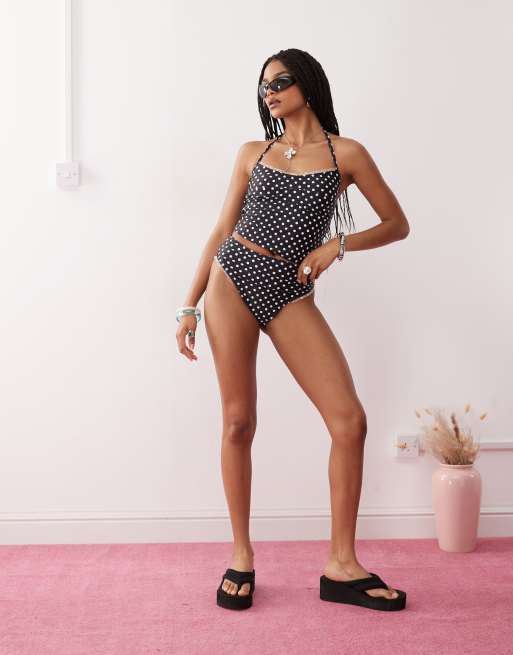 Braguitas de bikini negras de talle alto con estampado de lunares y ribete de volantes de Reclaimed Vintage