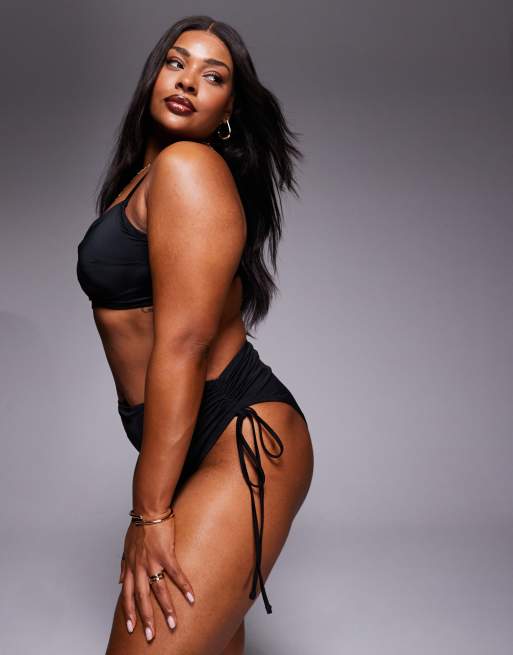Braguitas de bikini negras de talle alto Maya Sierra de ASOS DESIGN Curve, 2 de 4