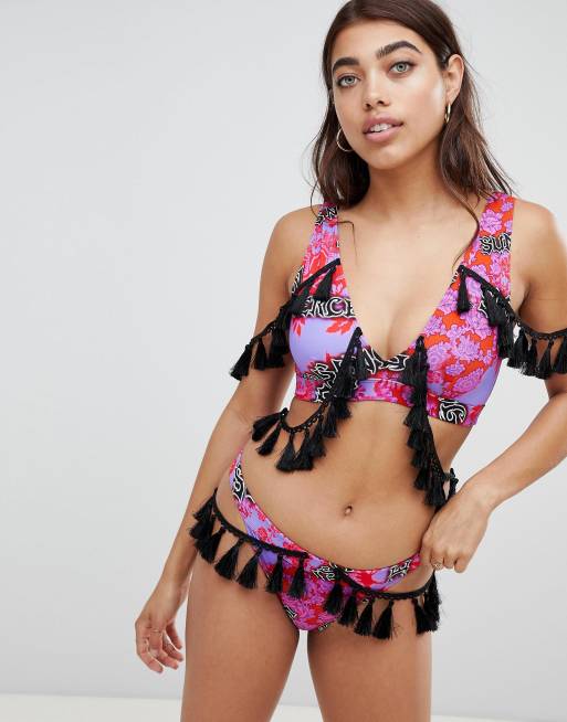 Braguitas de bikini tipo tanga con ribete de borlas y estampado Fierce de ASOS DESIGN