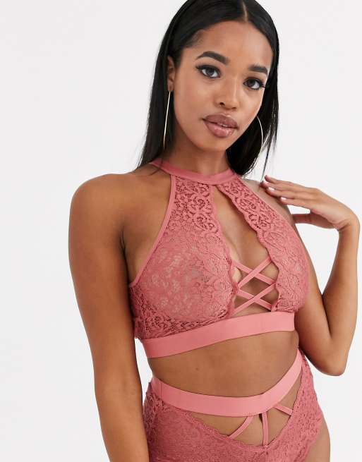 Bralette de encaje y copas grandes con cuello alto y abertura en