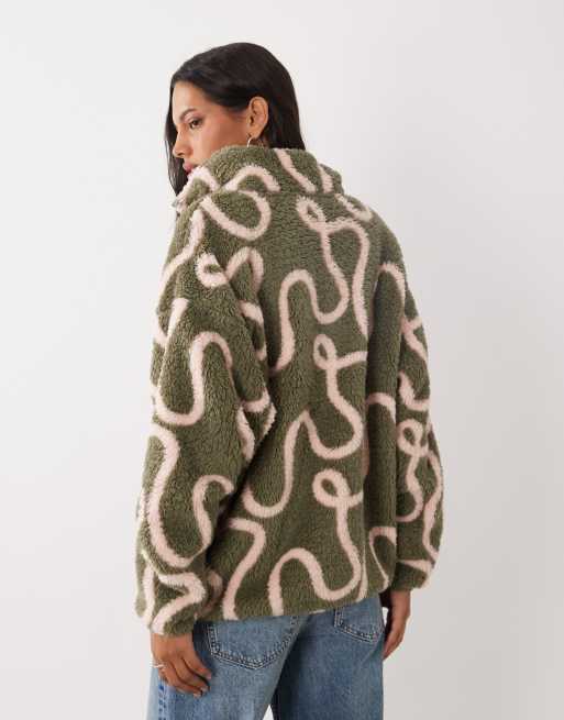 Brave Soul 1/4 zip fleece with squiggle print in khaki and pink, 4 of 4