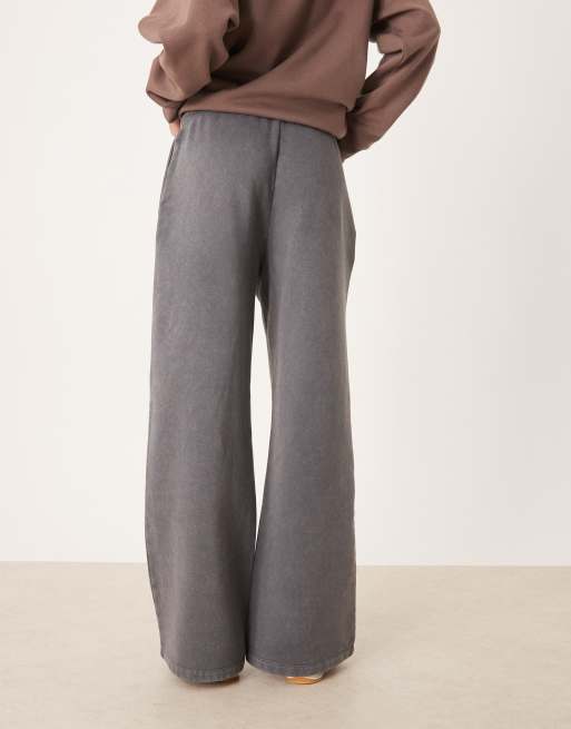 Brave Soul Acid wash wide leg joggers in charcoal, 2 of 5