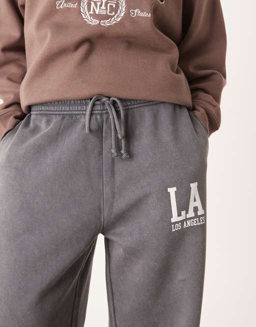 Brave Soul Acid wash wide leg joggers in charcoal, 3 of 5