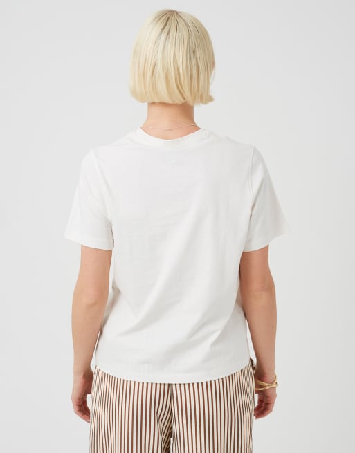 Brave Soul Baumwoll-T-Shirt mit gehäkelter Brusttasche in Weiß, 2 von 4