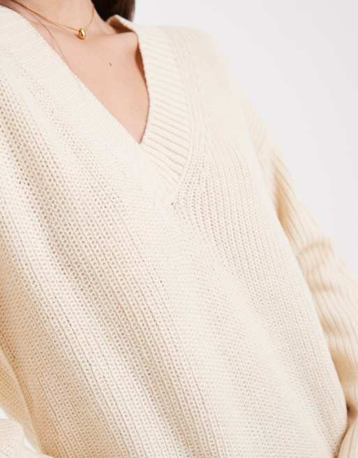 Brave Soul – Beige, stickad fiskartröja med djup v-ringning, 3 av 4