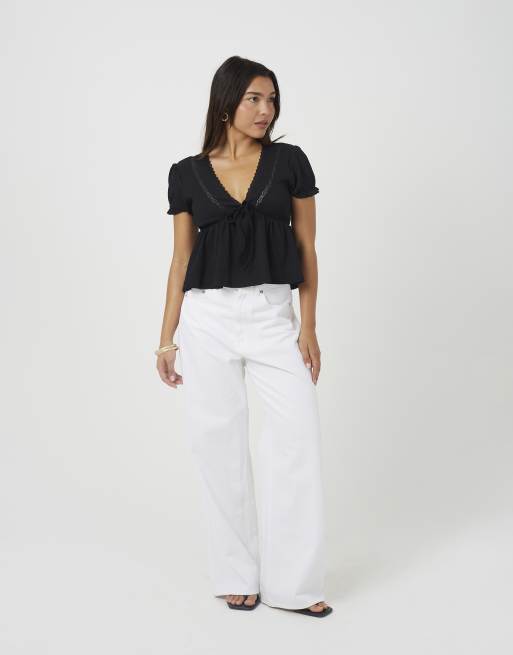 Brave Soul Bow detail v-neck short sleeve top in black, 3 of 4