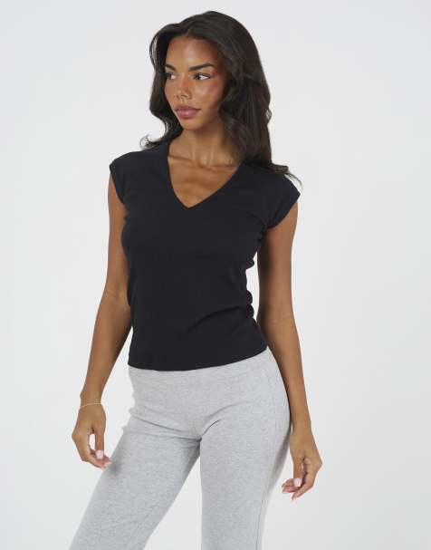 Brave Soul Cap sleeve v-neck fitted t-shirt in black - view 1