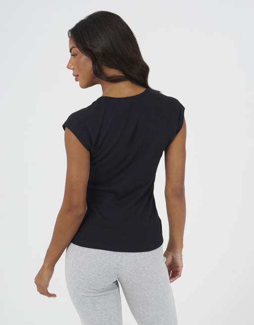 Brave Soul Cap sleeve v-neck fitted t-shirt in black, 2 of 4