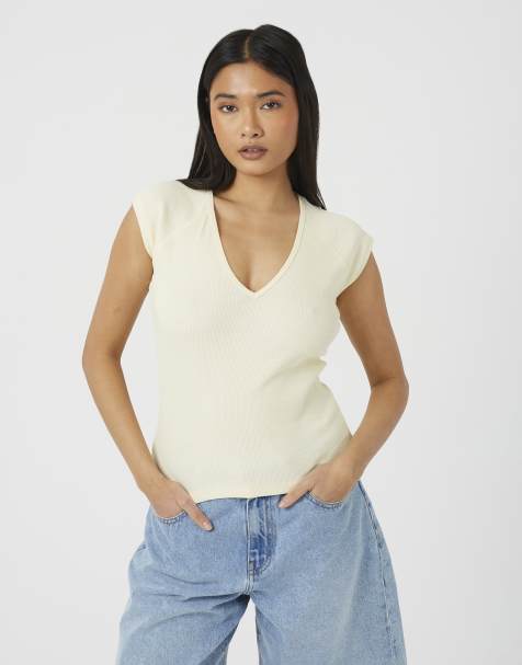 Brave Soul Cap sleeve v-neck fitted t-shirt in yellow - view 1