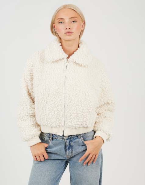 Brave Soul - Chaqueta corta de piel sintética rizada en crema - view 1