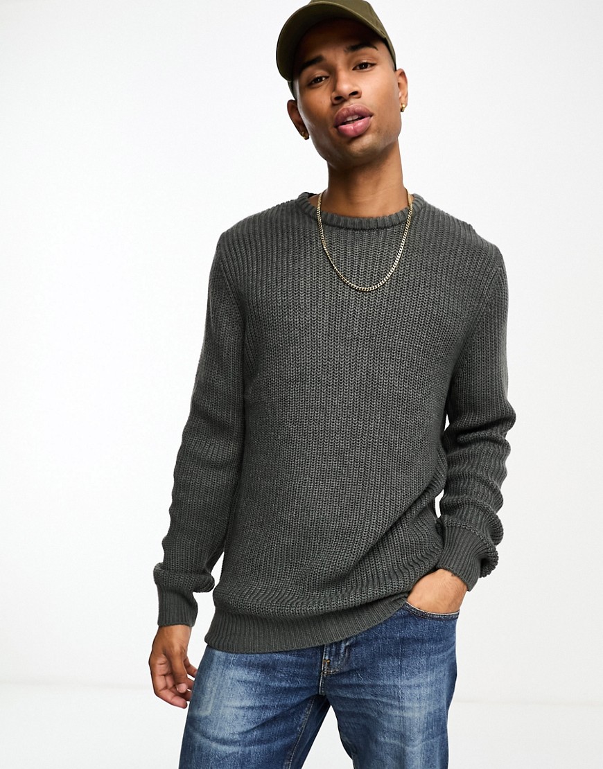 chunky fisherman knit sweater in mid gray