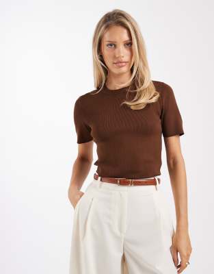 Brave Soul Compact Knit Short Sleeve Sweater In Brown