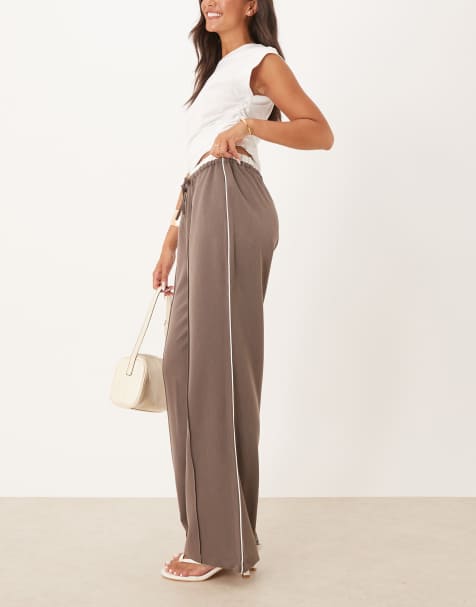 Brave Soul Contrast waistband tailored trousers in chocolate