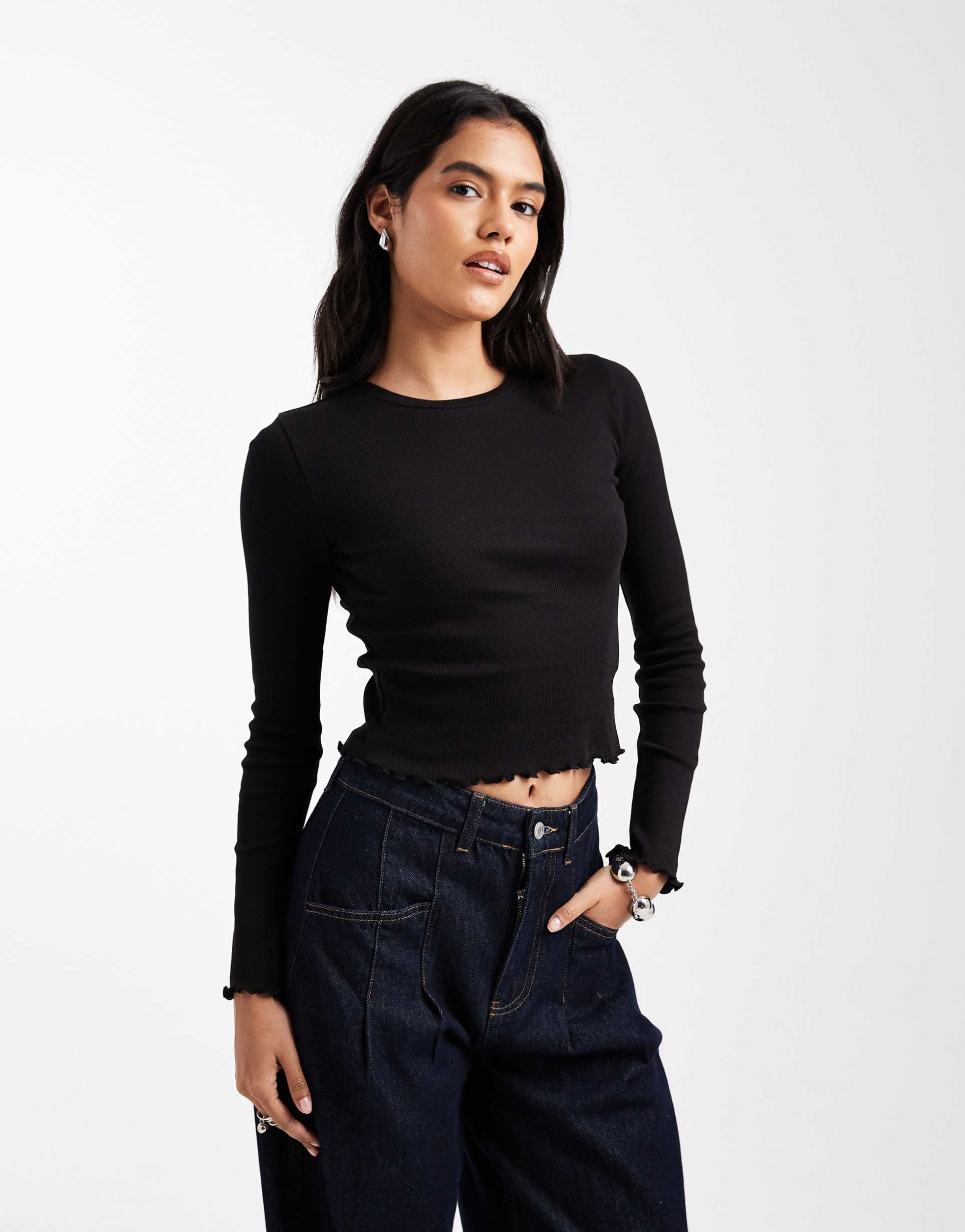 brave soul cotton long sleeve t-shirt with lettuce hem in black